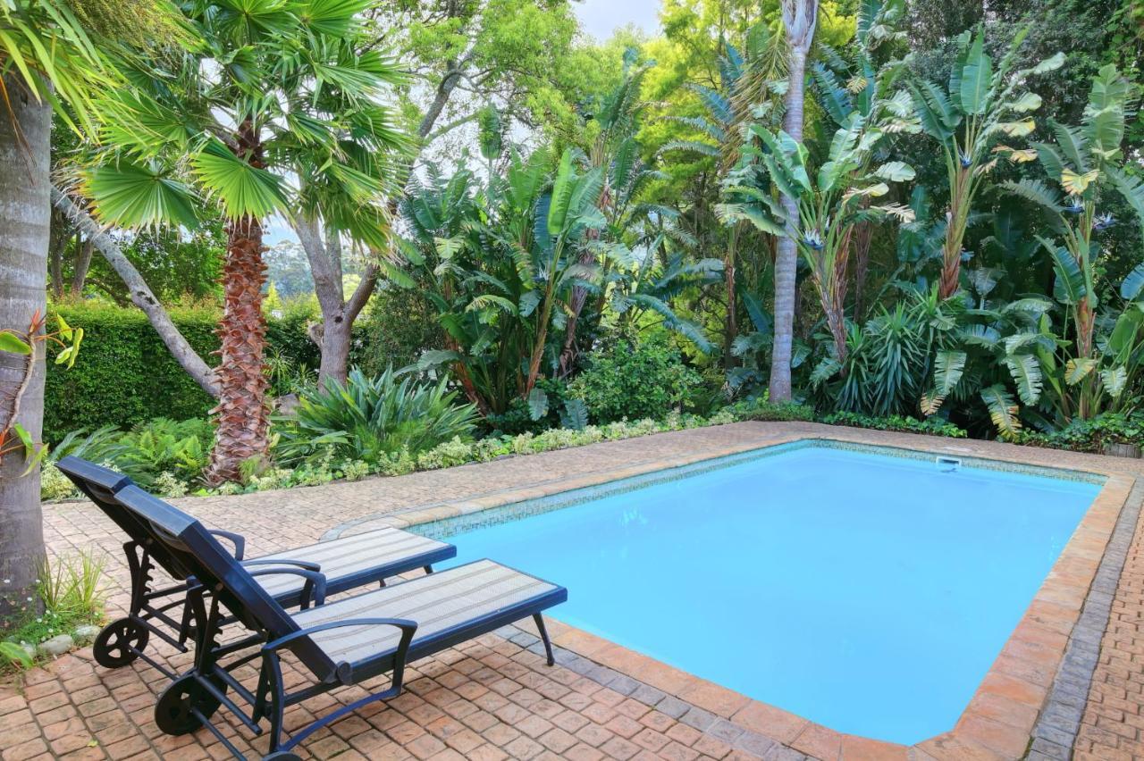 Aziza Guest House George Exterior photo