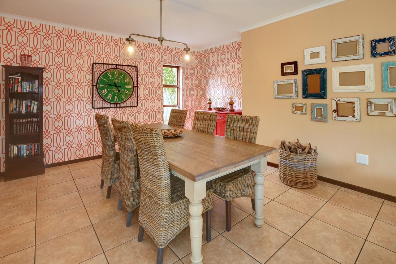 Aziza Guest House George Exterior photo